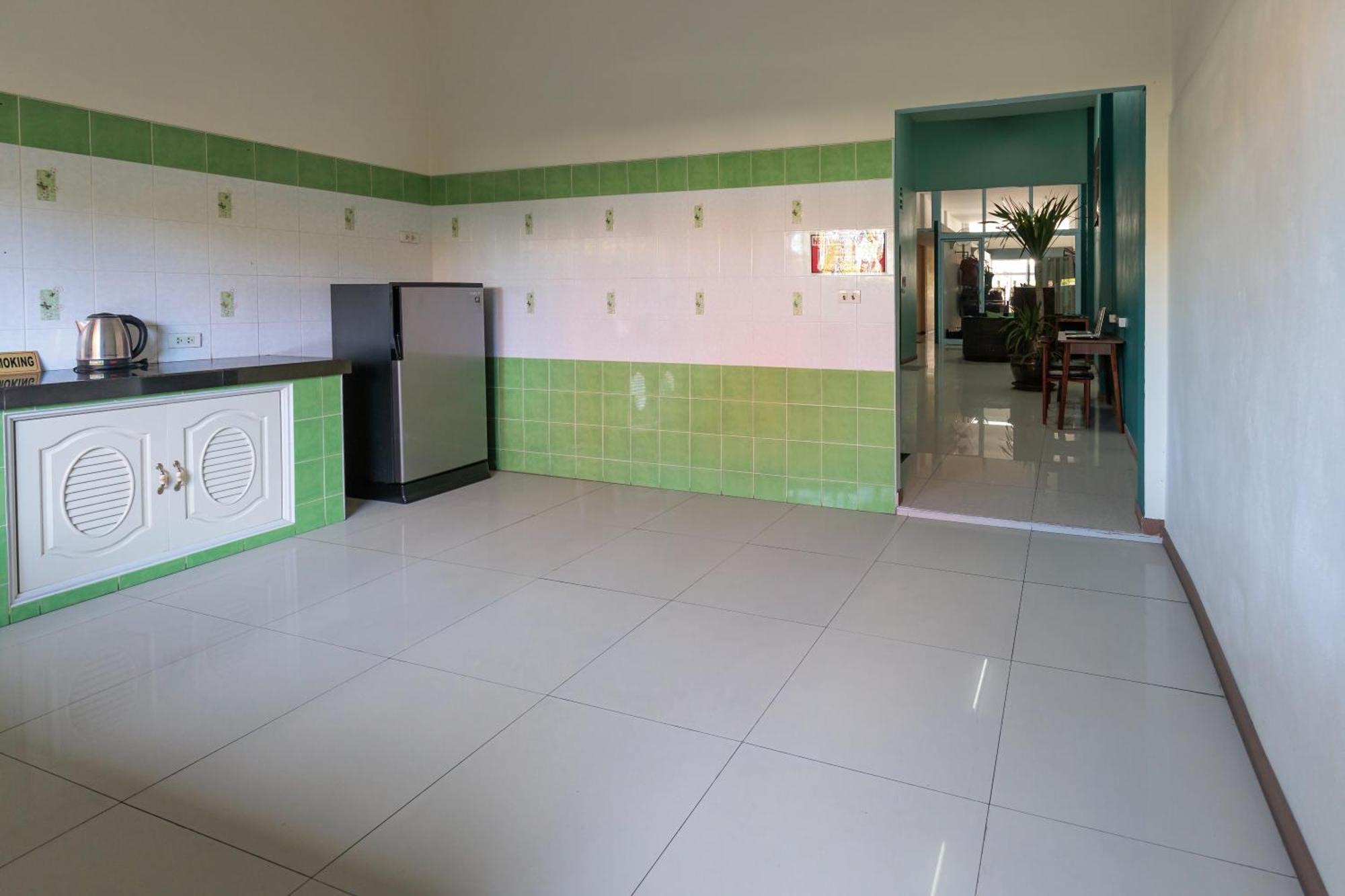 House Of Happiness Thongsala Exterior foto